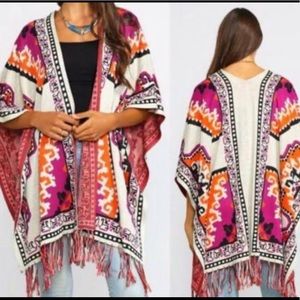 NWOT Flying Tomato cream wrap Ruana Poncho one size
